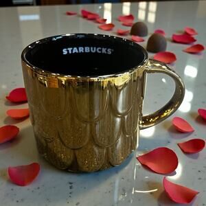 Starbucks 2019 Gold Siren Tail Scales Mermaid Mug 14oz Holiday EUC